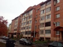 Продаётся 1 комнатная квартира 35 кв.м. по адресу пр. Строителей, 1а