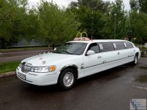 Лимузины Lincoln Town Car, Hummer H2, Chrysler 300c