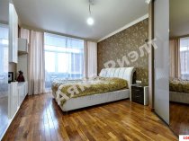 Продается 3 ком. квартира 102 кв.м