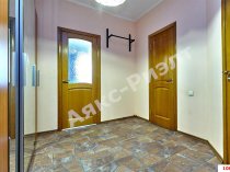 Продается 2 ком. квартира 58 кв.м