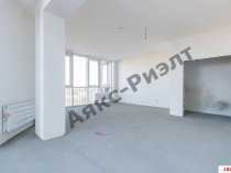 Продается 3 ком. квартира 136 кв.м