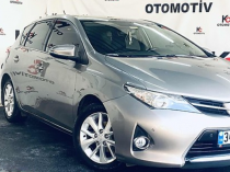 Продам Toyota Auris