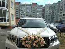 Toyota Land Cruiser Prado в аренду с водителем.