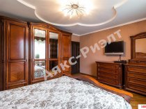 Продается 5 ком. квартира 169 кв.м