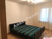 Продается 3 ком. квартира 90 кв.м